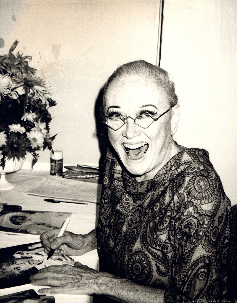 Phyllis Diller, image 1