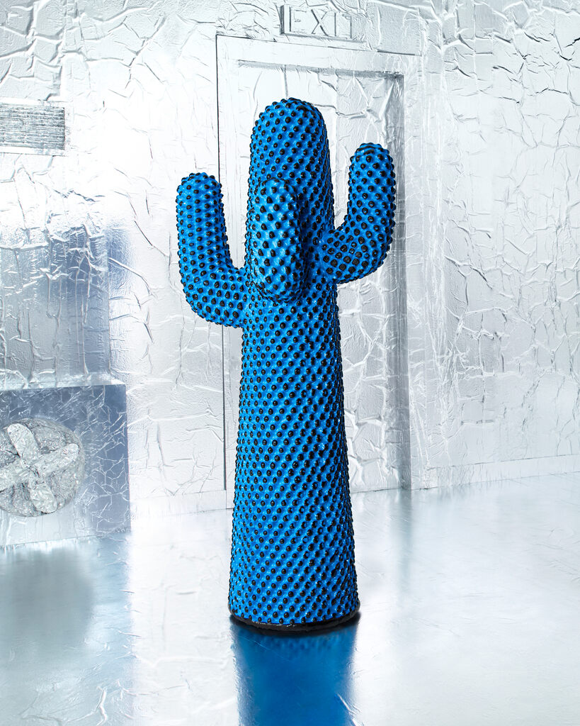 Andy Warhol, Andy's Blue Cactus, 2022