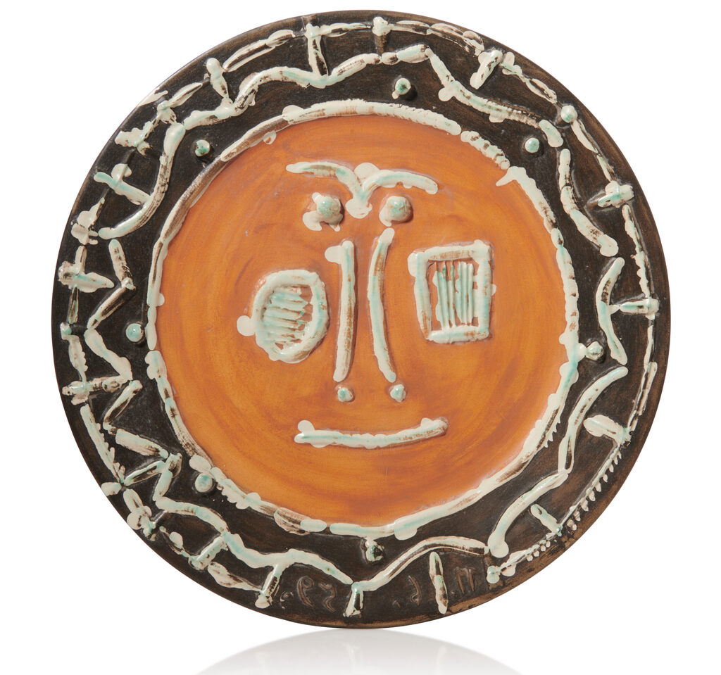Visage en gros relief, image 1