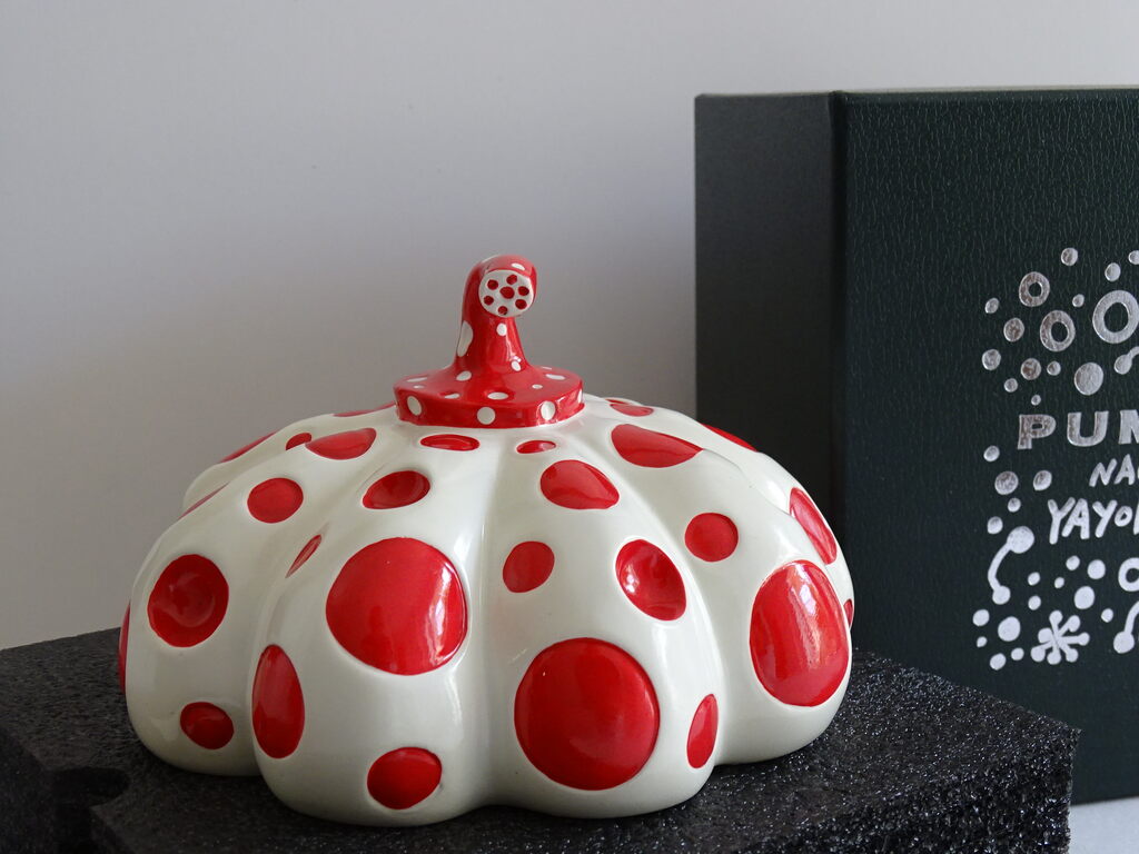 Yayoi Kusama, Red and White, 2015