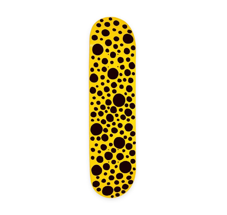 Yayoi Kusama, Small Black Dots (Skateboard), 2018