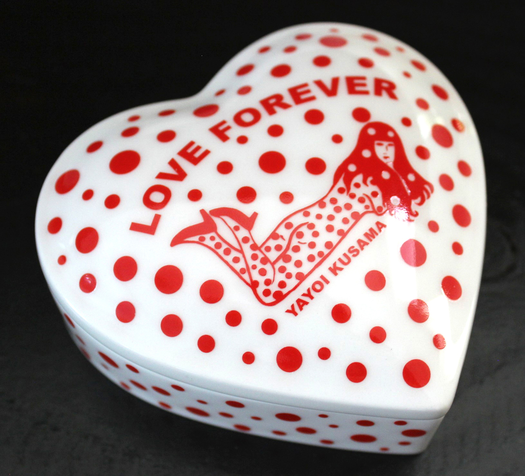 Yayoi Kusama, Love Forever, 2016